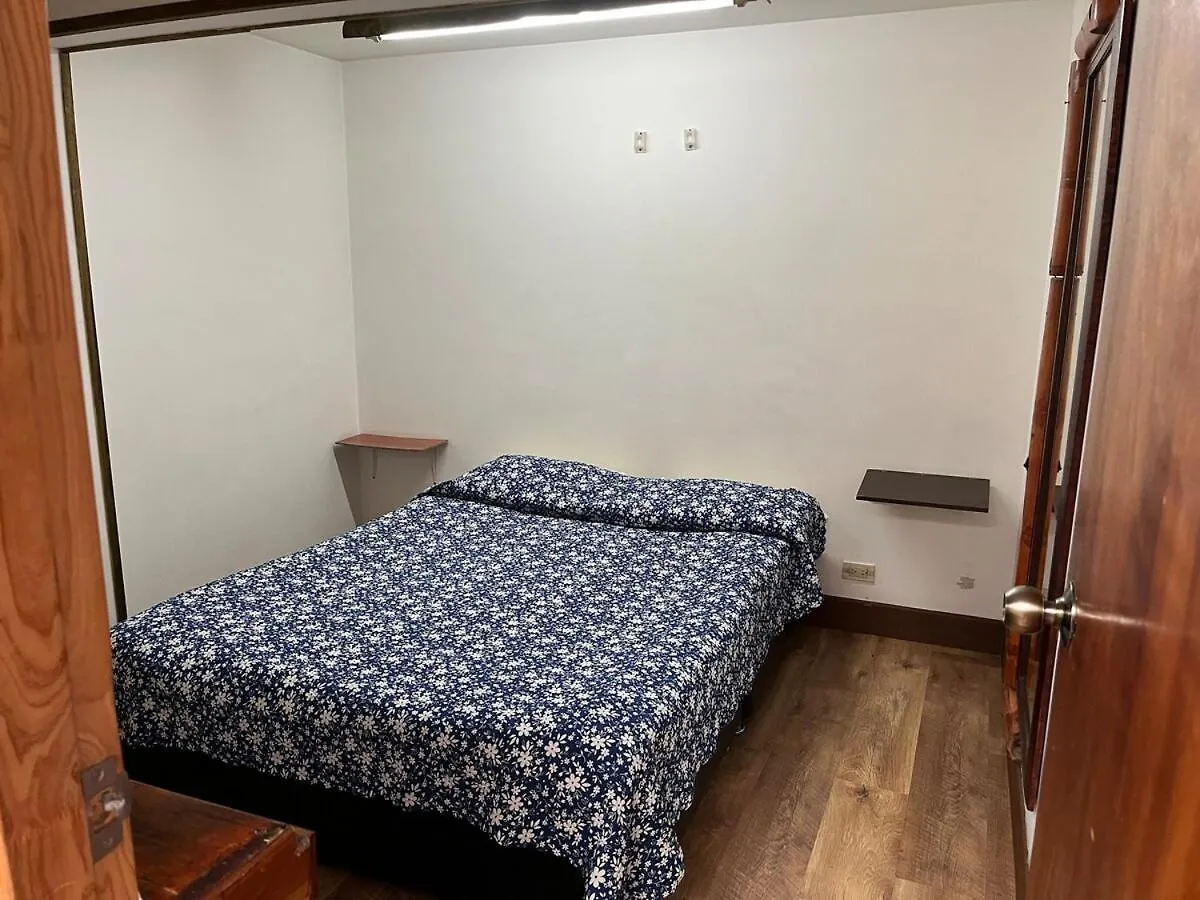 Casa Cerca Del Cc Titan Con Seguridad Privada Villa Bogotá